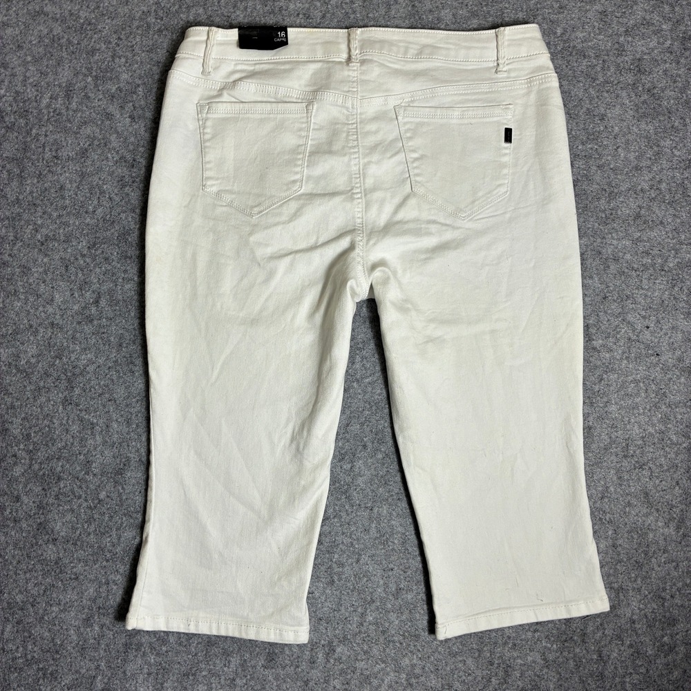 1822 Denim Womens 16 35x17 Capri Jean Shorts White Stretch NWT - Picture 2 of 8